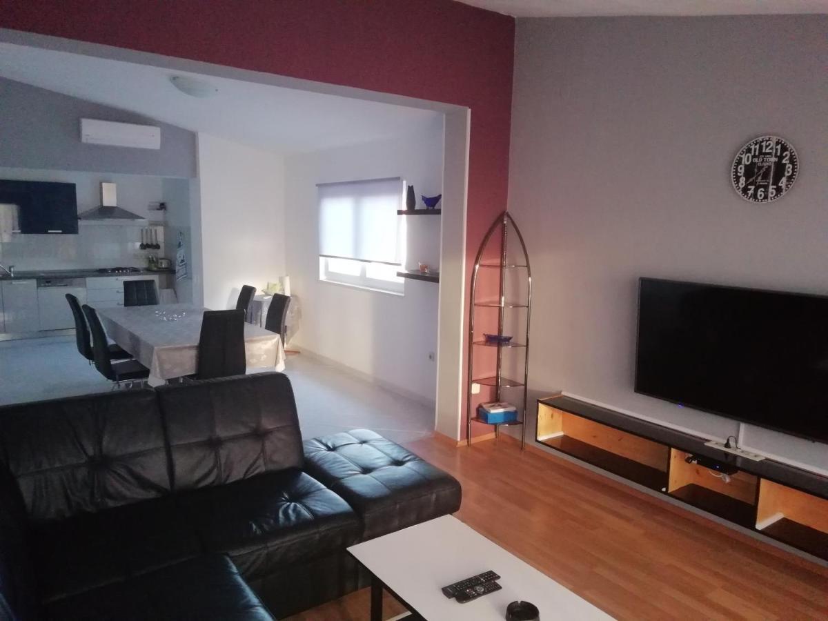 Apartment Viktoria Primošten Exteriör bild