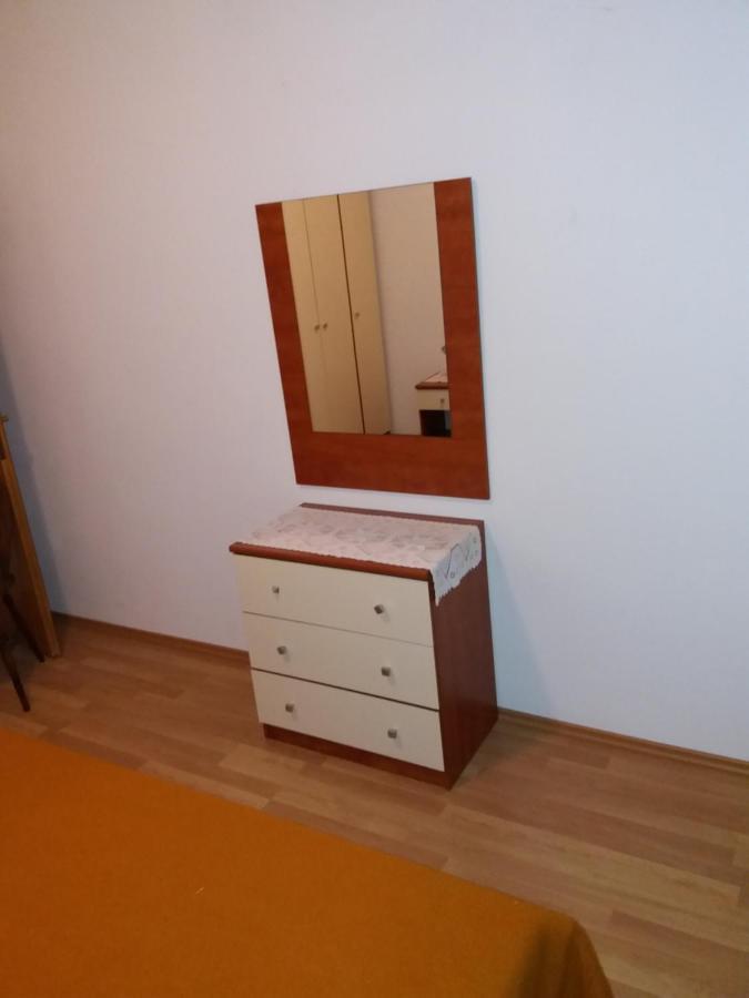 Apartment Viktoria Primošten Exteriör bild