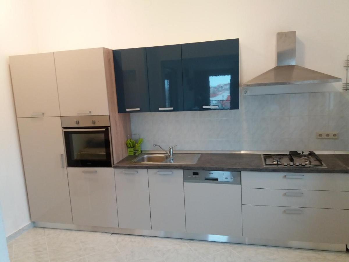 Apartment Viktoria Primošten Exteriör bild