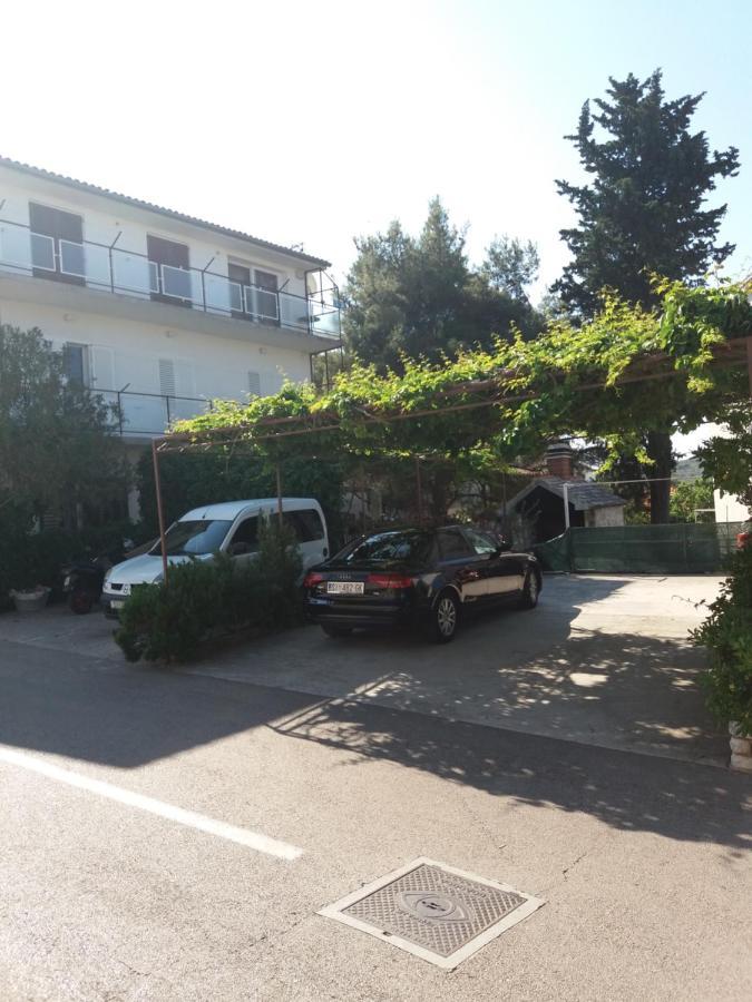 Apartment Viktoria Primošten Exteriör bild