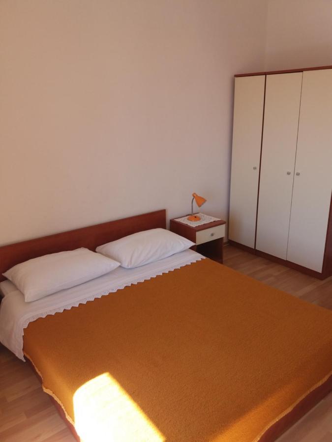 Apartment Viktoria Primošten Exteriör bild